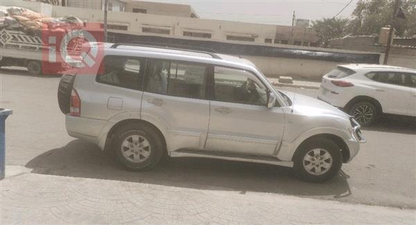 میتسوبیشی پاجیرۆ 2004  بۆ فرۆشتن لە عێراق -  بەغداد